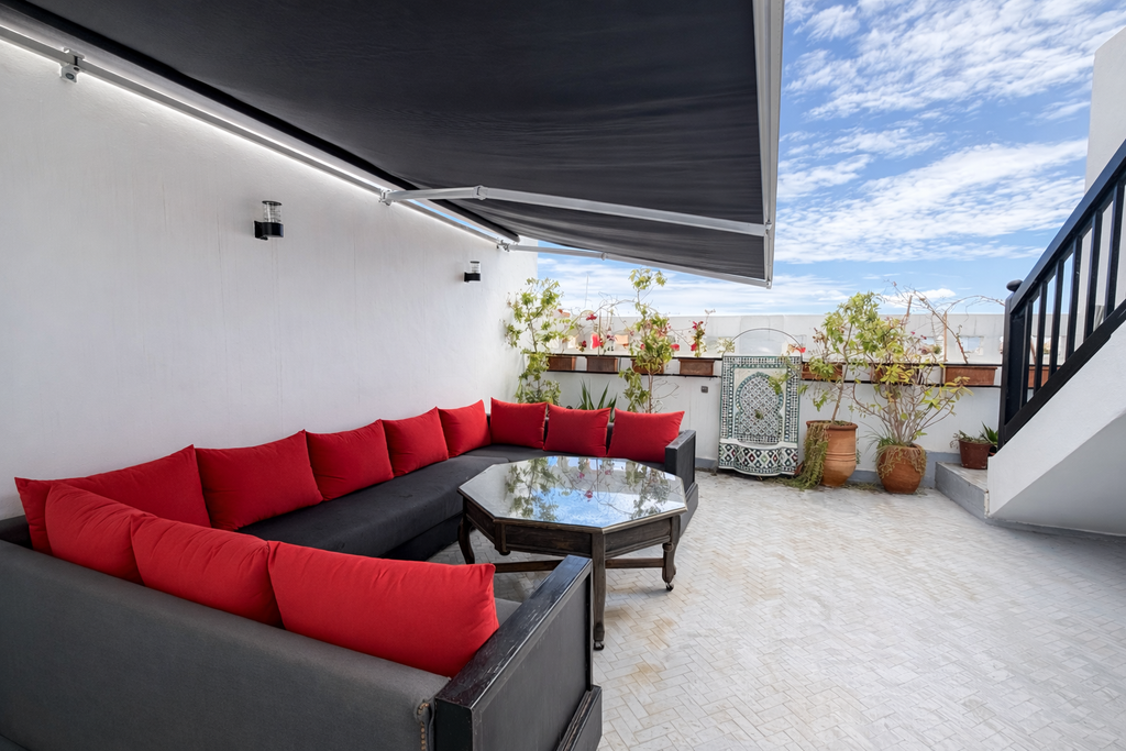 Riad Oasis – Maison avec piscine et rooftop à Agadir